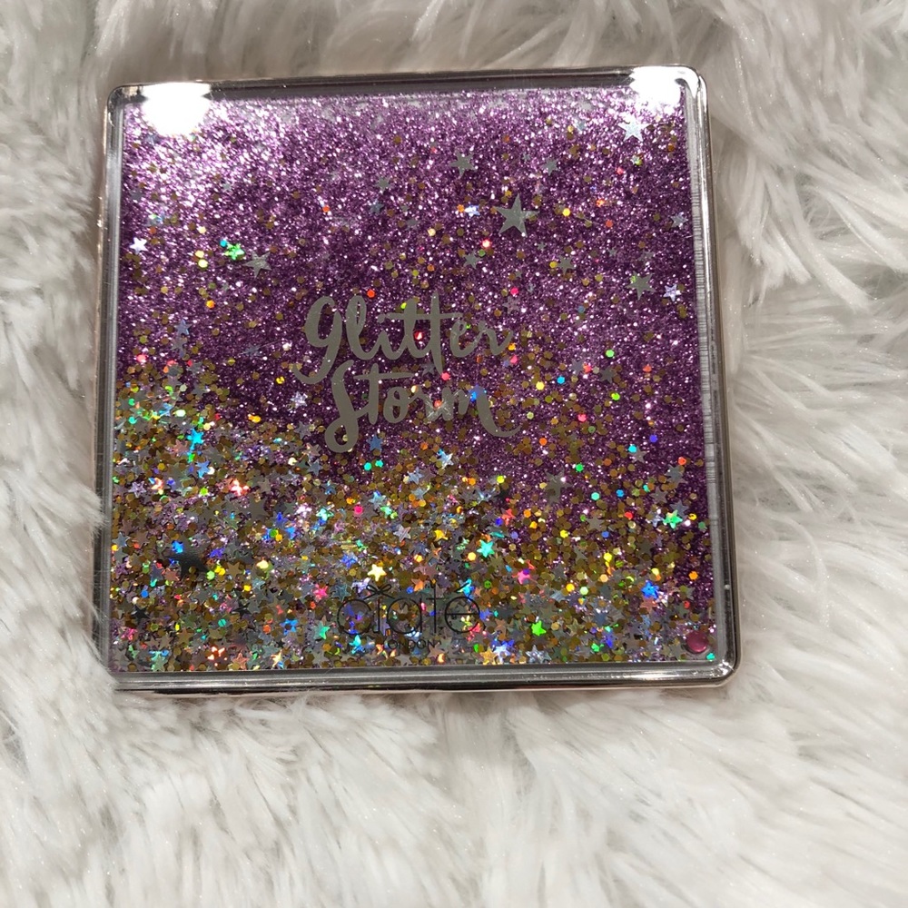 Make-up pallet